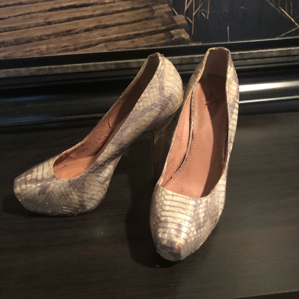 Great Snake Print Heel